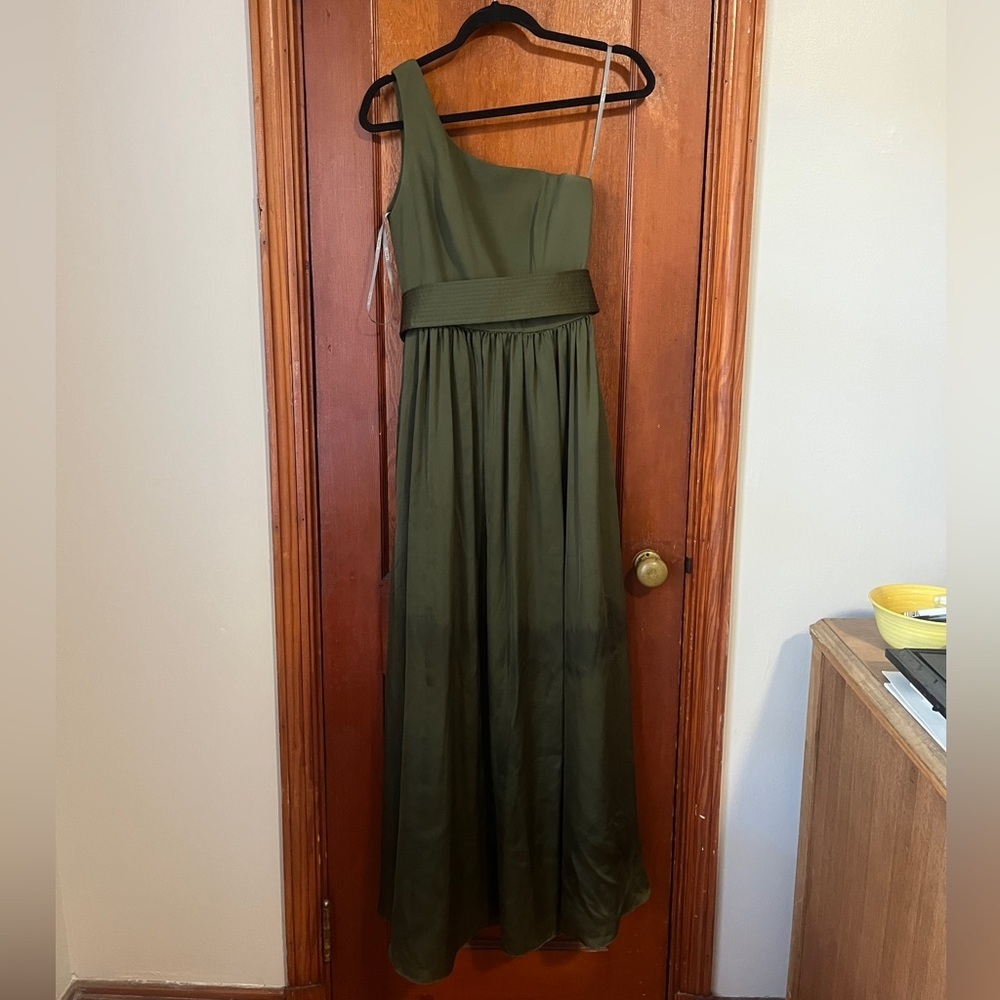 Vera Wang One-Shoulder Dress in Olive